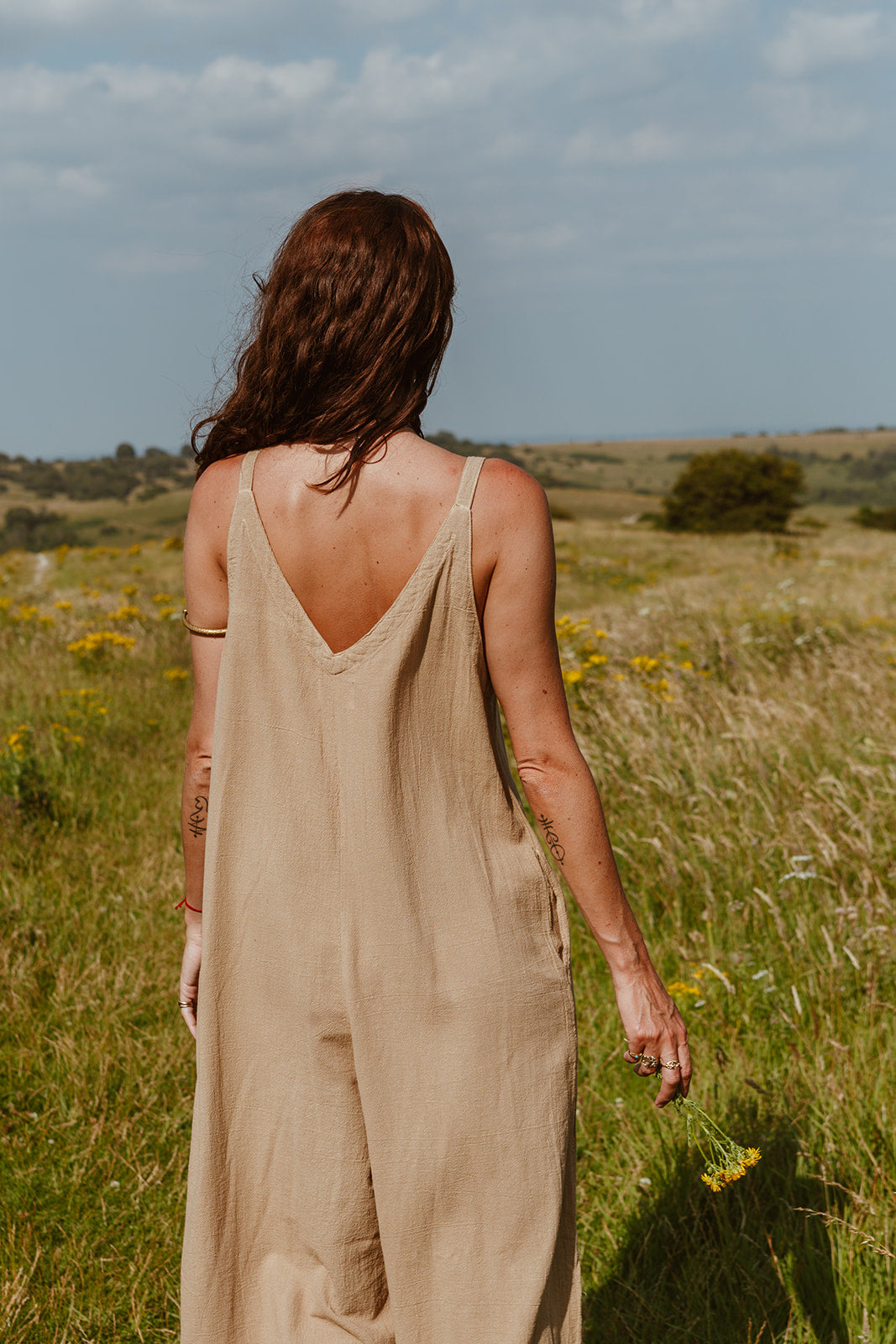 Bee Jumpsuit Sand