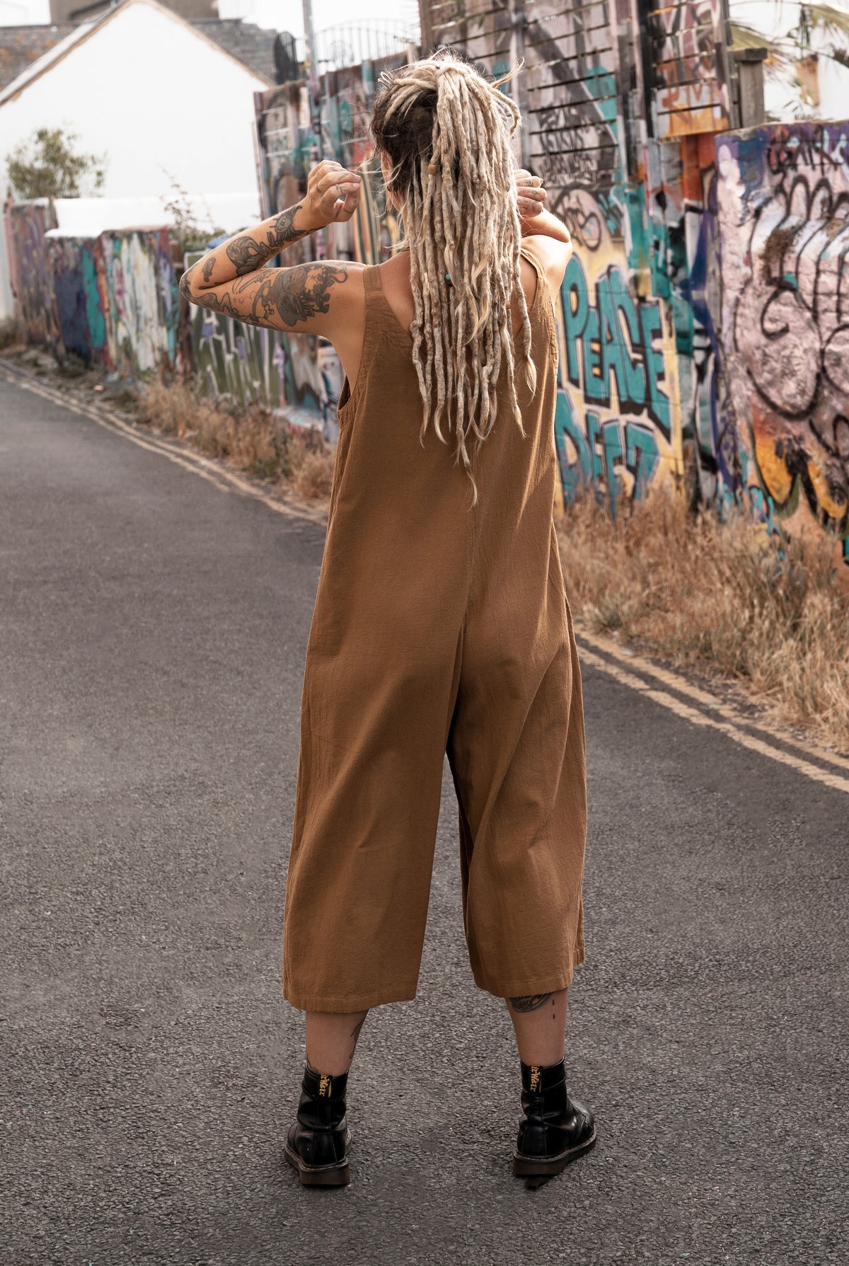 Bee Jumpsuit Camel